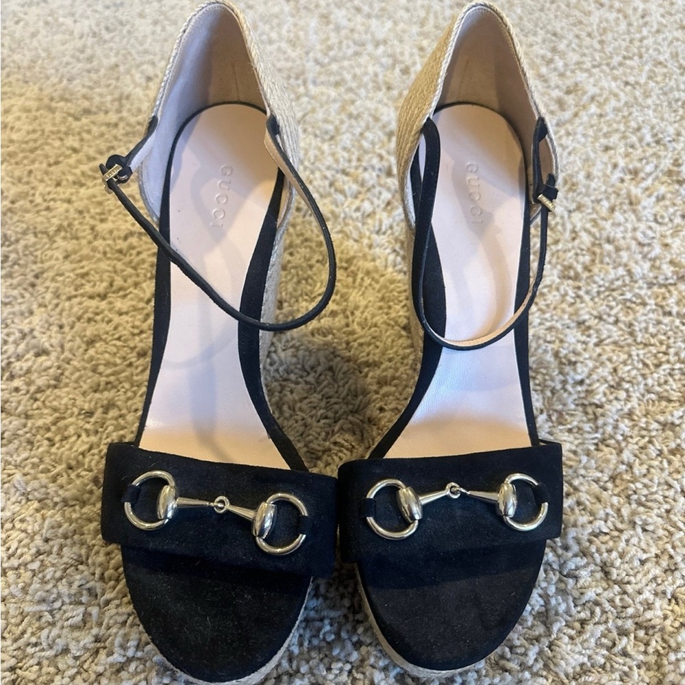 Gucci Horsebit detailed suede espadrille wedge